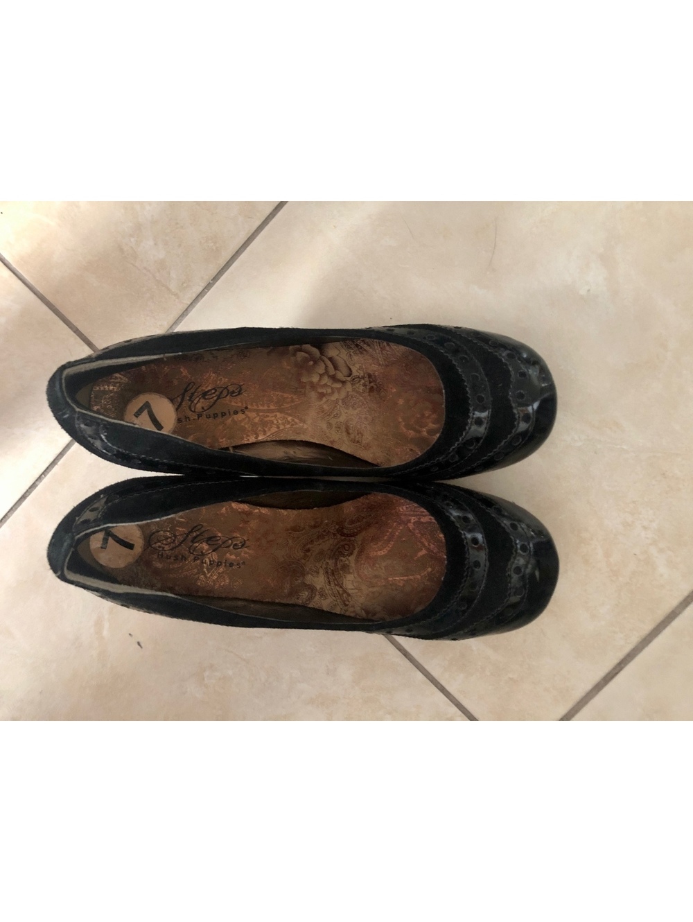 Y2K Hush Puppies Steps Black Brogue Heel Pumps Size 7 Office Siren 2000s - Picture 3 of 7